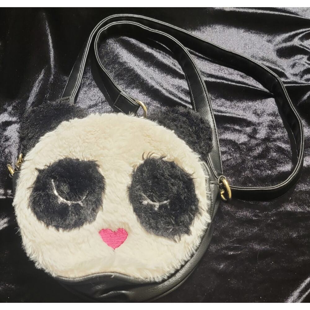 Women’s Luv Betsey By Betsey Johnson Furry Panda Shoulder Bag •Size Small